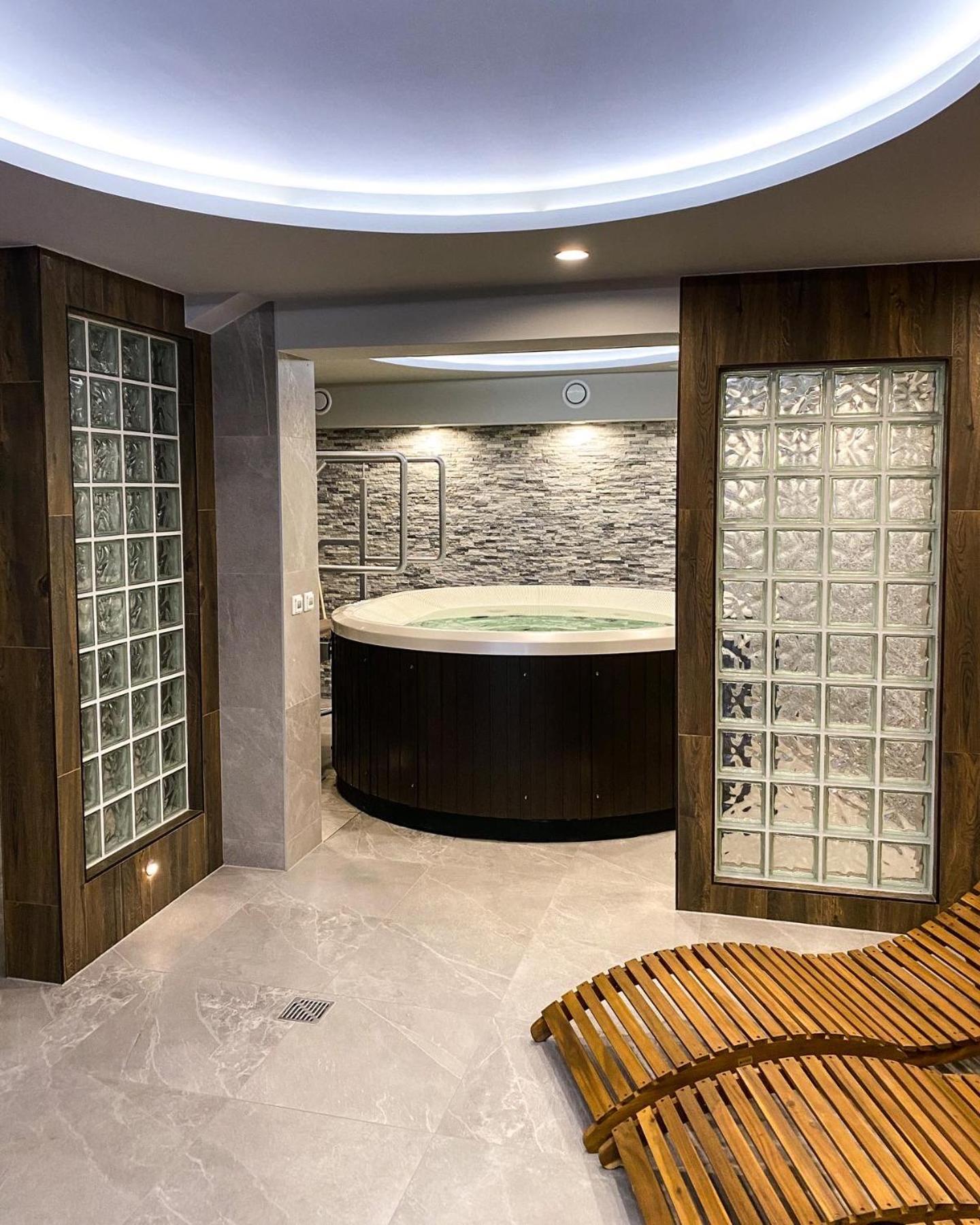 Amelia Zdroj Medical & Spa Iwonicz-Zdrój Exteriér fotografie