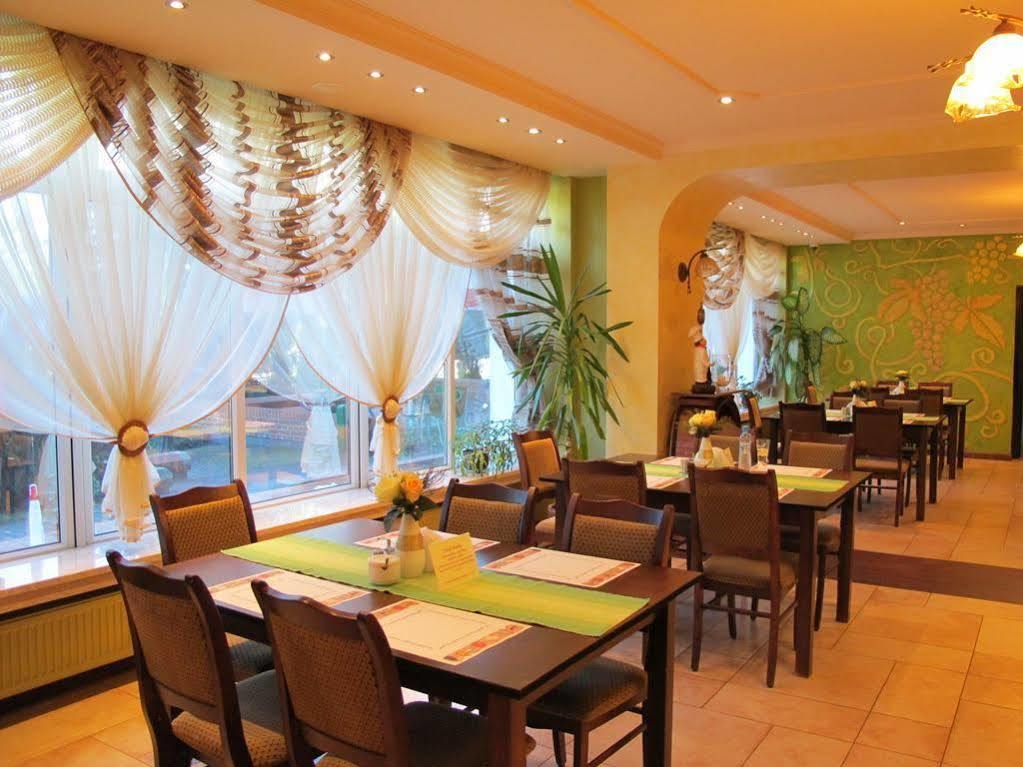 Amelia Zdroj Medical & Spa Iwonicz-Zdrój Exteriér fotografie
